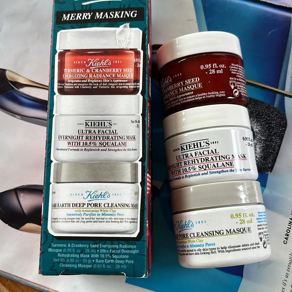 Kiehl's Merry Masking Set Hydrating Brightening & Pore Purifying Minimizing Mask